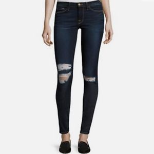 Frame. Le Skinny de Jeanne Jeans.